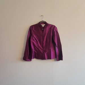 100% silk v-neck Allison Taylor button down